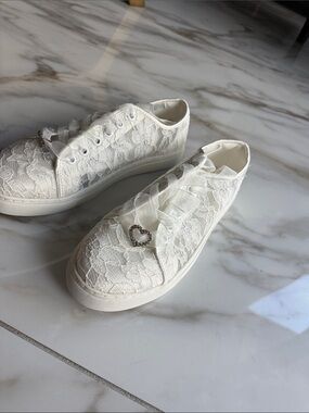 Women's Wedding Lace Bridal size 9
